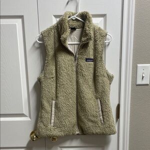 Patagonia Sherpa Fleece Vest in Tan